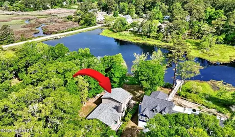570 Medcalf Dr SW, Sunset Beach, NC 28468