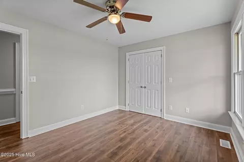 Bedroom - 9454 Liles Rd, Bailey, NC 27807 photo 2 of 7