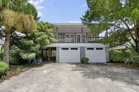 14 Palmetto Dr, Wrightsville Beach, NC 28480
