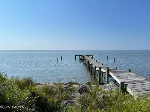 620 Seashore Dr, Atlantic, NC 28511 photo 3