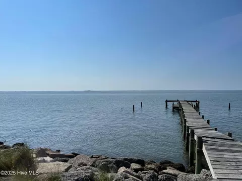 620 Seashore Dr, Atlantic, NC 28511 photo 6