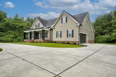 2900 Barnes Hill Church Rd, Nashville, NC 27856