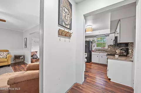 Entry Way - 215 N Pine St, Pinebluff, NC 28373 photo 1 of 1