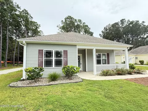 1306 Old Folkstone Rd, Sneads Ferry, NC 28460