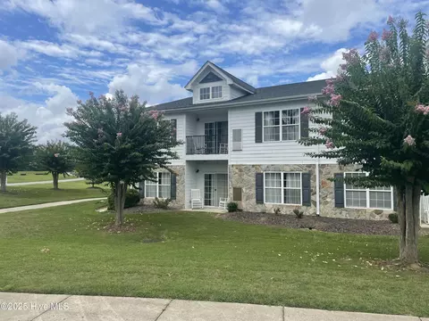 510 Little River Farm Blvd #107 B, Carthage, NC 28327