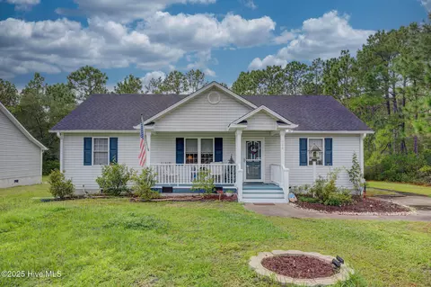 114 Burton Rd, Southport, NC 28461
