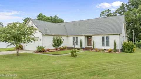 105 Debbie Dr, Goldsboro, NC 27530