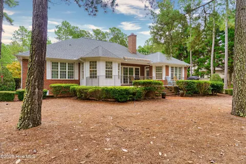 Exterior - 29 Glasgow Dr, Pinehurst, NC 28374 photo 7 of 12