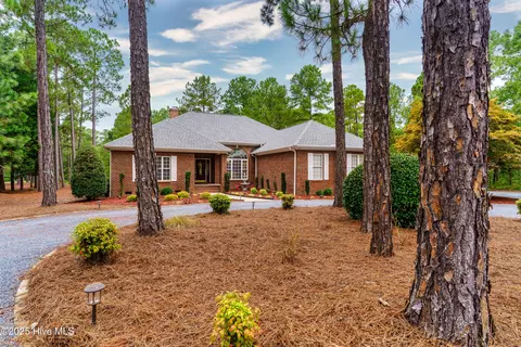Exterior - 29 Glasgow Dr, Pinehurst, NC 28374 photo 1 of 12