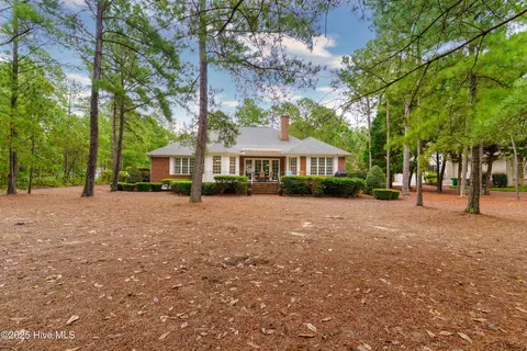 Exterior - 29 Glasgow Dr, Pinehurst, NC 28374 photo 5 of 12