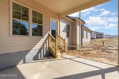 259 Tee Dr, Selma, NC 27576 photo 24
