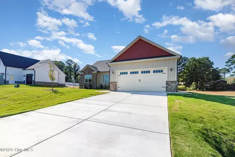 259 Tee Dr, Selma, NC 27576 photo 2