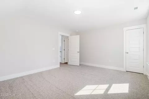 Bedroom - 289 Tee Dr, Selma, NC 27576 photo 6 of 6