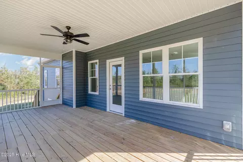Exterior - 289 Tee Dr, Selma, NC 27576 photo 4 of 6