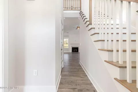 Entry Way - 289 Tee Dr, Selma, NC 27576 photo 1 of 2