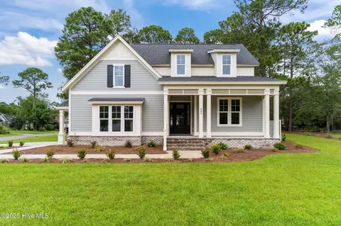 685 Breezewood Dr SE, Bolivia, NC 28422