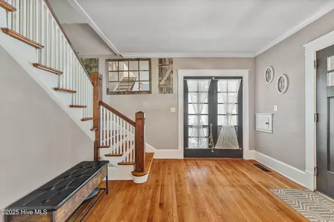 Entry Way - 538 Main St W, Hamlet, NC 28345 photo 1 of 10