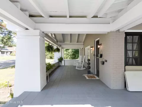 Exterior - 538 Main St W, Hamlet, NC 28345 photo 3 of 8
