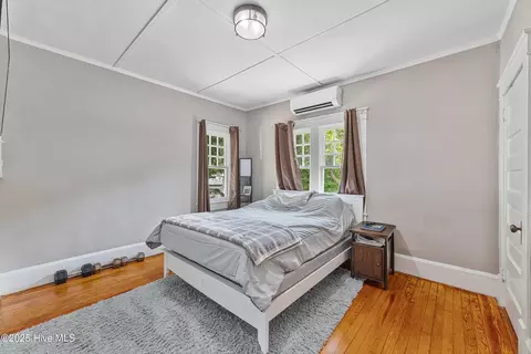 Bedroom - 538 Main St W, Hamlet, NC 28345 photo 4 of 7