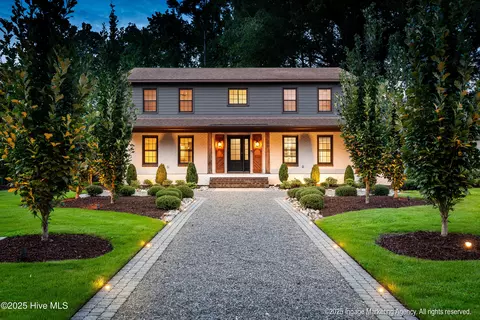 106 Williamsburg Dr, Greenville, NC 27858