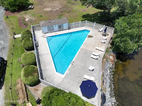 Exterior - 251 Watersedge Dr, Kill Devil Hills, NC 27948 photo 5 of 6