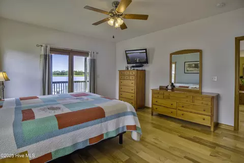 Bedroom - 251 Watersedge Dr, Kill Devil Hills, NC 27948 photo 3 of 7