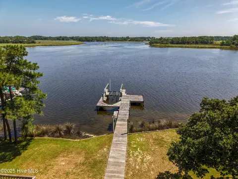 View/Area - 251 Watersedge Dr, Kill Devil Hills, NC 27948 photo 7 of 10