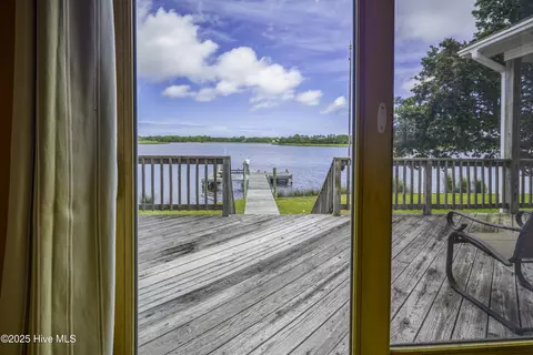 View/Area - 251 Watersedge Dr, Kill Devil Hills, NC 27948 photo 4 of 10