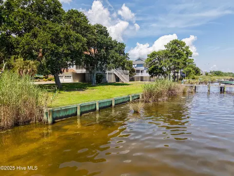 View/Area - 251 Watersedge Dr, Kill Devil Hills, NC 27948 photo 8 of 10