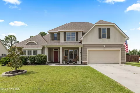 121 Pamlico Dr, Holly Ridge, NC 28445
