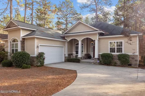 170 Lake Hills Rd, Pinehurst, NC 28374