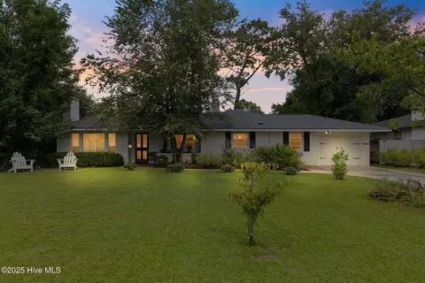 2217 Mimosa Pl, Wilmington, NC 28403