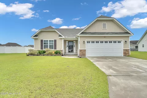 609 Moonstone Ct, Winterville, NC 28590