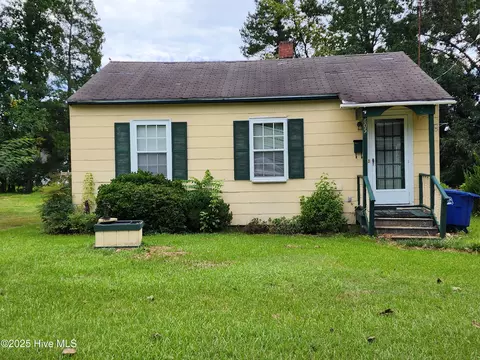 805 Taylor St, Windsor, NC 27983