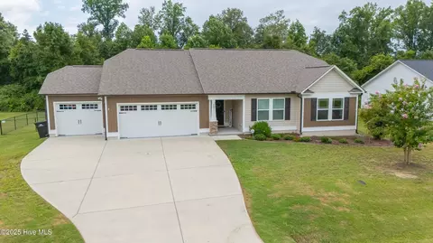 207 Highland Park Dr, Goldsboro, NC 27534