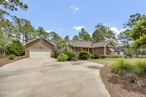 598 Eagle Ln, Southport, NC 28461