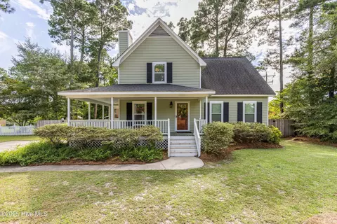 733 Bracken Fern Dr, Wilmington, NC 28405