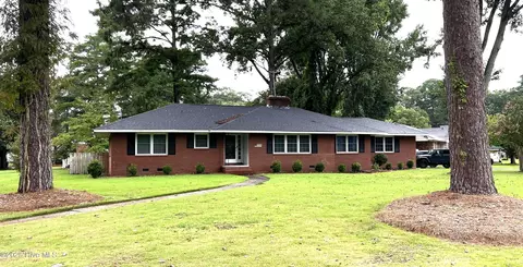 1201 Stockton Rd, Kinston, NC 28504