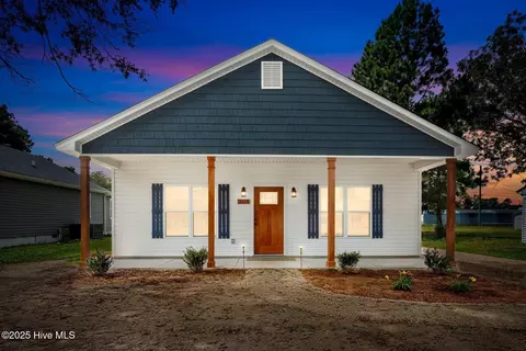 2304 Saint Andrew St, Tarboro, NC 27886