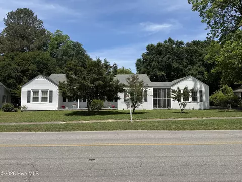 617 N Church St, Mount Olive, NC 28365