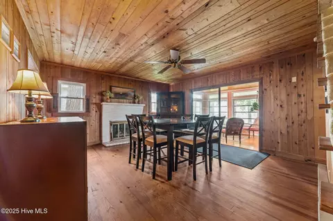 Dining - 645 Island View Rd, Bath, NC 27808 photo 2 of 3