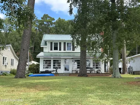 Exterior - 645 Island View Rd, Bath, NC 27808 photo 1 of 14