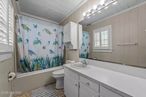 Bath - 645 Island View Rd, Bath, NC 27808 photo 1 of 4