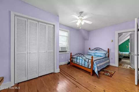 Bedroom - 645 Island View Rd, Bath, NC 27808 photo 4 of 9