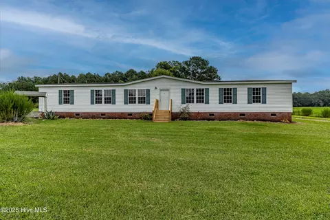 3289 Fire Tower Rd, Walstonburg, NC 27888