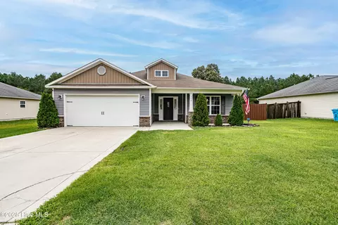 114 Braeburn Blvd, Richlands, NC 28574