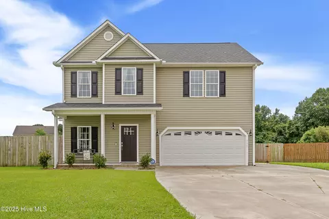 117 Dukes Lake Cir, Richlands, NC 28574