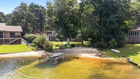 151 Firetree Ln, West End, NC 27376
