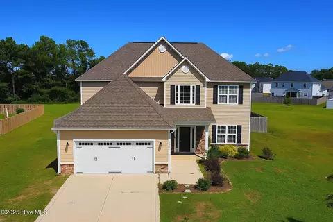 502 Shipyard Ct, Swansboro, NC 28584
