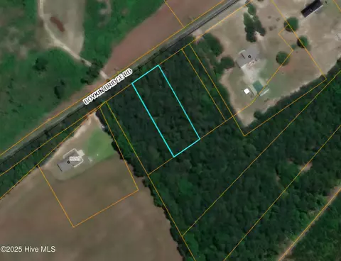 1 Boykin Bridge Rd, Clinton, NC 28328